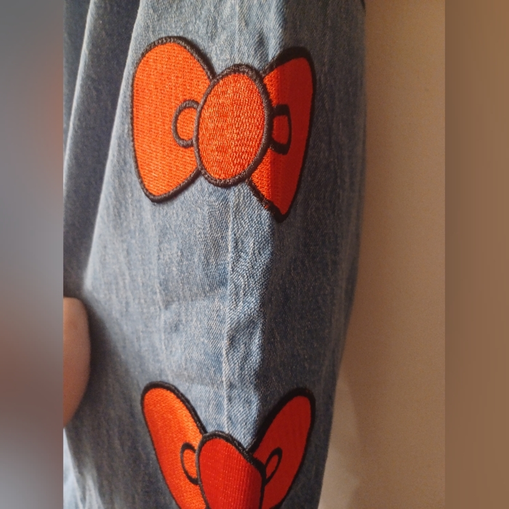 NWT Hello Kitty Junior's Blue Jeans  Size 13 - Picture 3 of 11